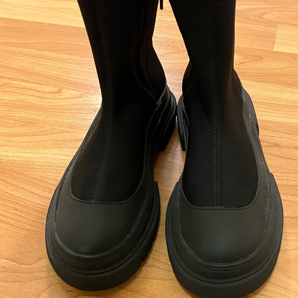 Super cute boots new with tags